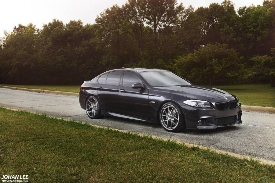  BMW 550xi M Sport From Singapore 2014 года  (фото 2 из 7)